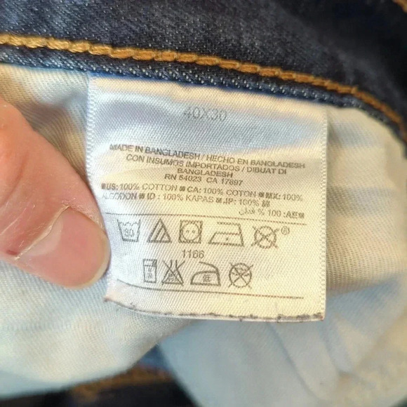 Old Navy Jeans - Picture 8 of 11